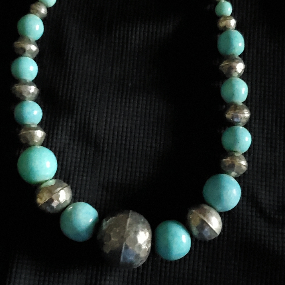 womens  short torques beaded necklaces